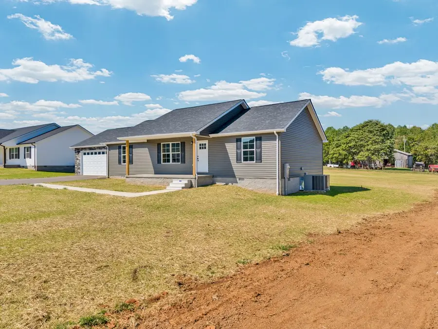 586 Harleys Ridge Road, Sparta, TN 38583 - Image #2