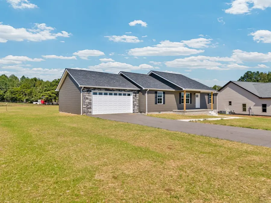 586 Harleys Ridge Road, Sparta, TN 38583 - Image #3