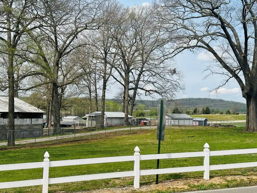 613 Hale Street, Sparta, TN 38583 - Image #3