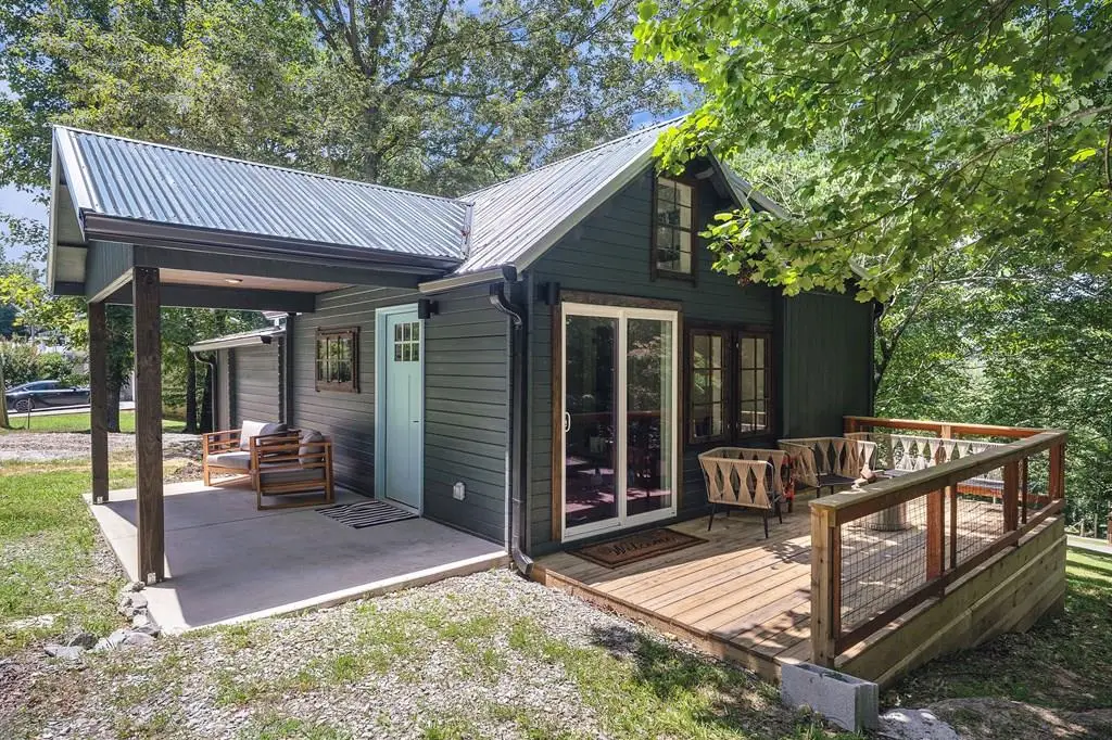 122 Abby Ln, Byrdstown, TN 38549 - Image #1