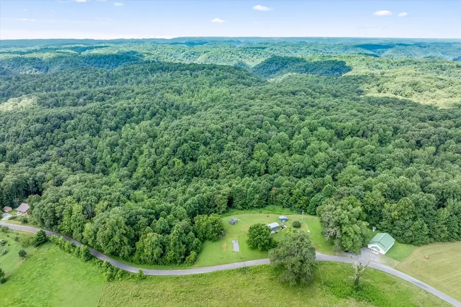 2881 Sugar Creek Rd, Gainesboro, TN 38562 - Image #3