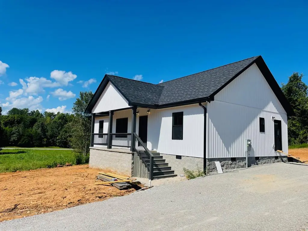 66 Hidden River Ave, Sparta, TN 38583 - Image #1