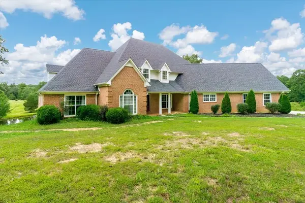 4100 River Road, Baxter, TN 38544