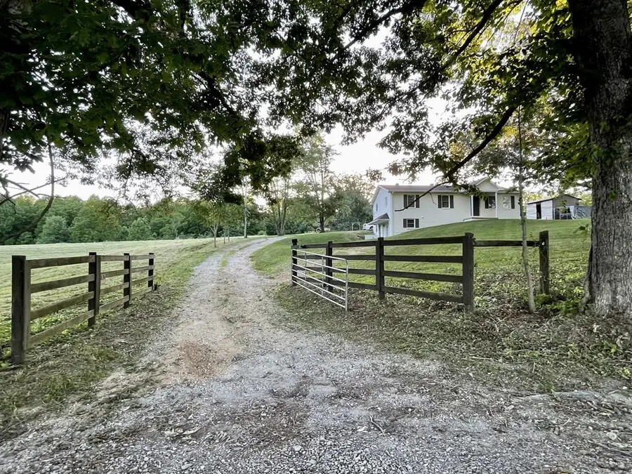 2585 Pow Rd, Baxter, TN 38544 - Image #2