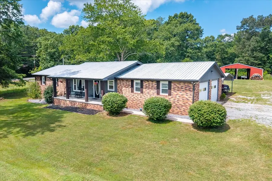 111 Guffey Ln, Jamestown, TN 38556 - Image #2