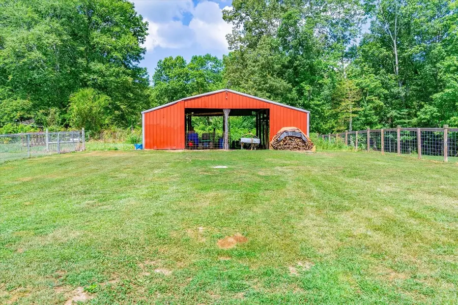 111 Guffey Ln, Jamestown, TN 38556 - Image #3