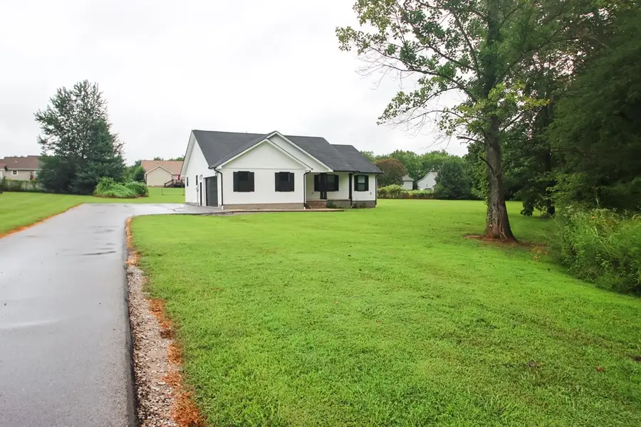 191 Rustling Oaks, Sparta, TN 38583 - Image #2