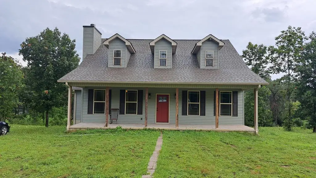 899 Flat Rock Rd, Crossville, TN 38572 - #1