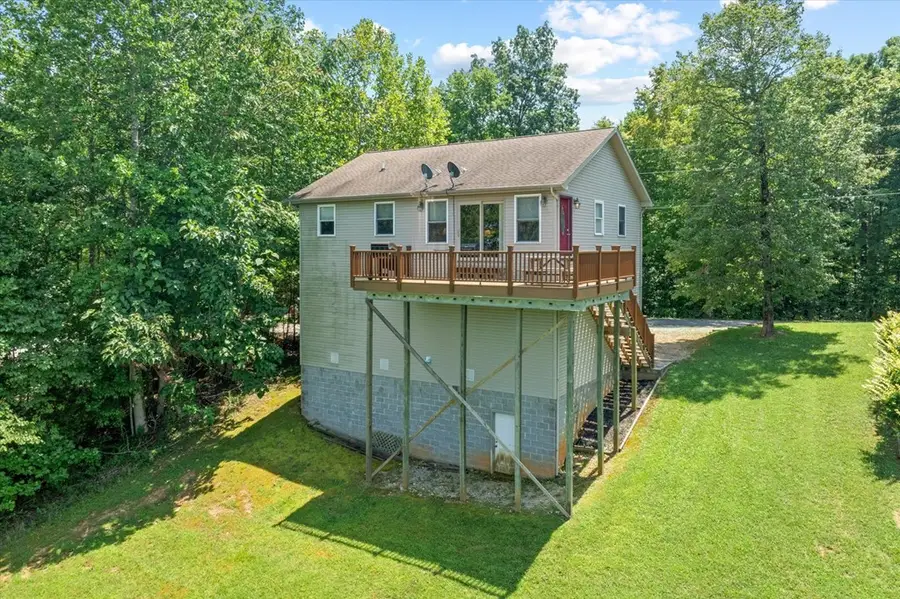 7378 Lillydale Rd, Byrdstown, TN 38549 - Image #2