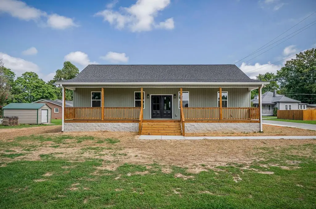 403 N Mountan St, Smithville, TN 37166 - Image #1