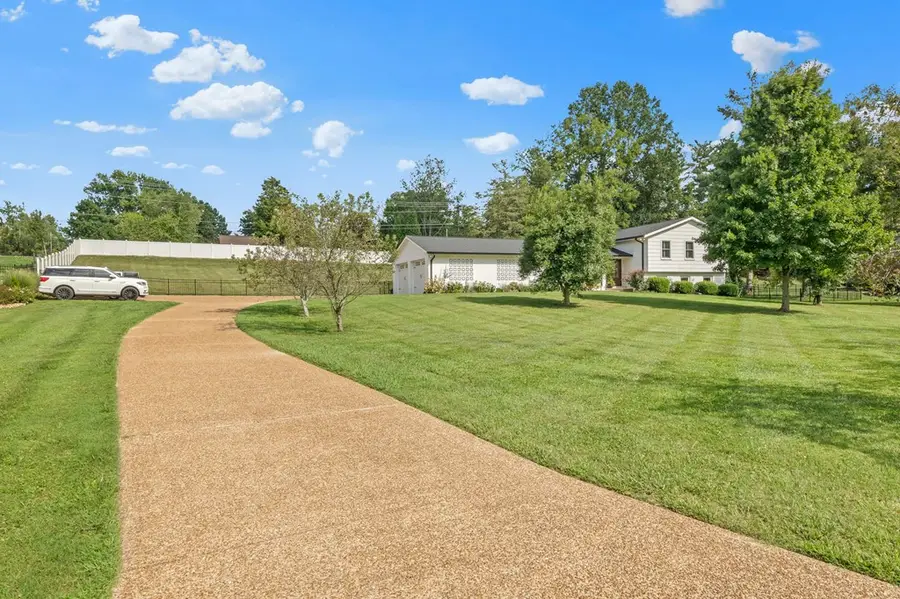 629 Clark Ave, Cookeville, TN 38501 - Image #2