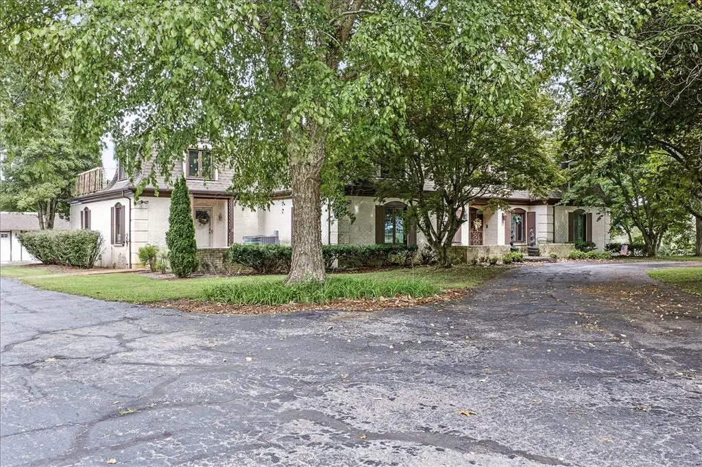 548 Turntable Road, Sparta, TN 38583 - Image #1