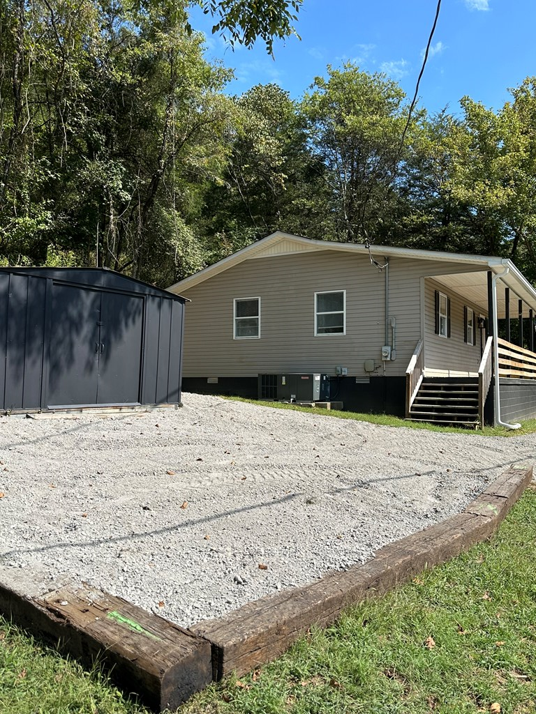 322 Gipson Avenue, Gainesboro, TN 38562 - Image #3