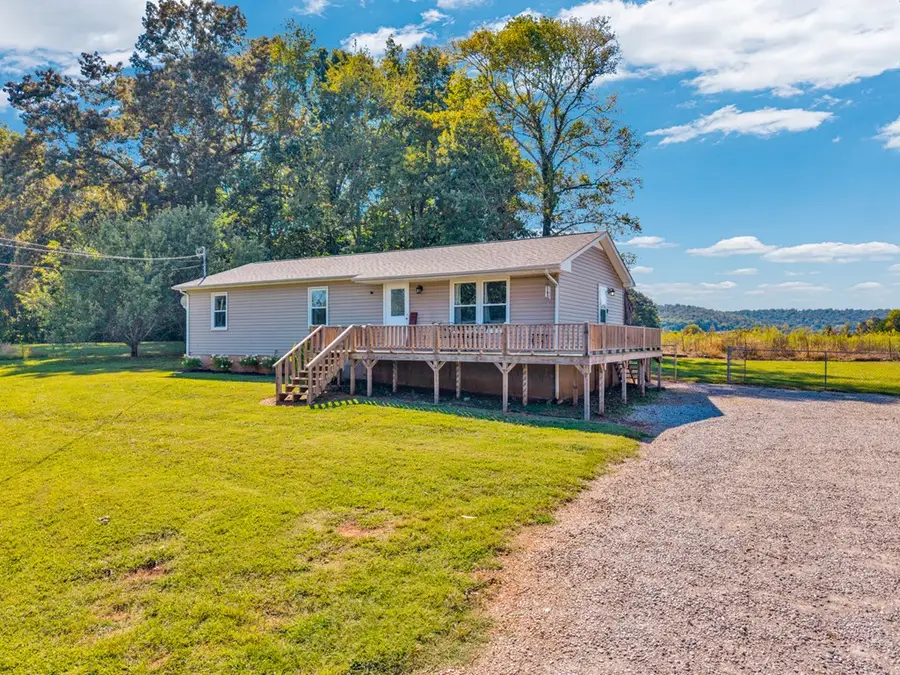 430 Wallace St, Doyle, TN 38559 - Image #3