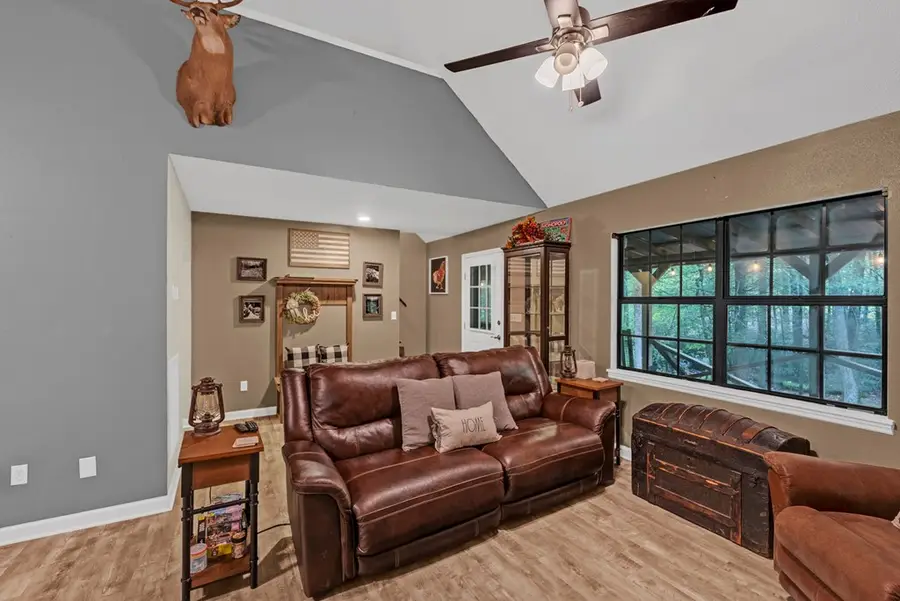 6573 Smith Mountain Rd, Crab Orchard, TN 37723 - Image #2