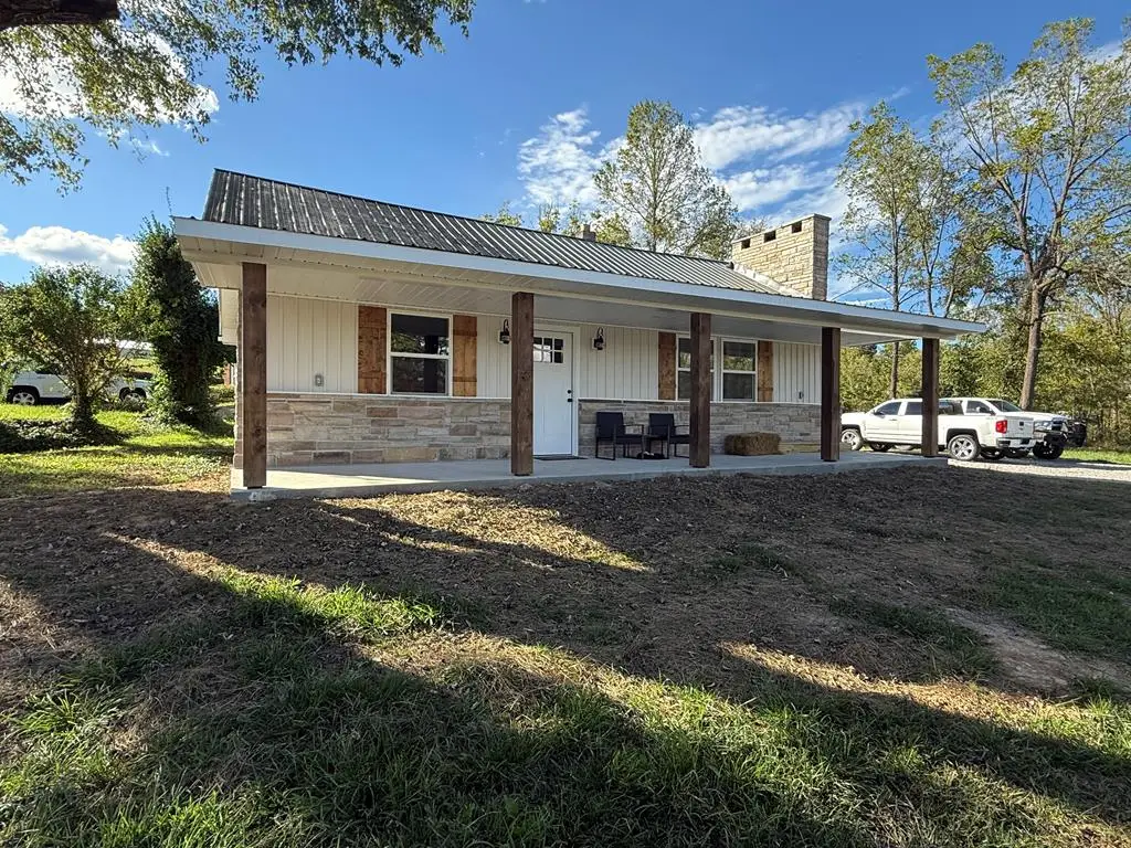 8415 Morgan County Hwy, Sunbright, TN 37872 - Image #1