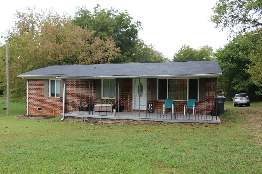 27 Oak Street, Sparta, TN 38583 - Image #2