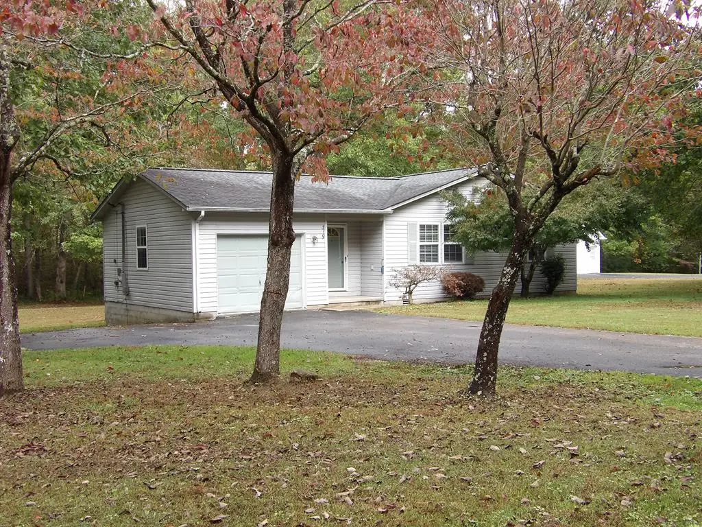 319 Sycamore Dr, Crossville, TN 38555 - Image #1