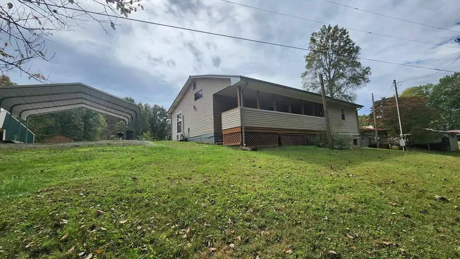 348 Bill Hunter Rd, Celina, TN 38551 - Image #3