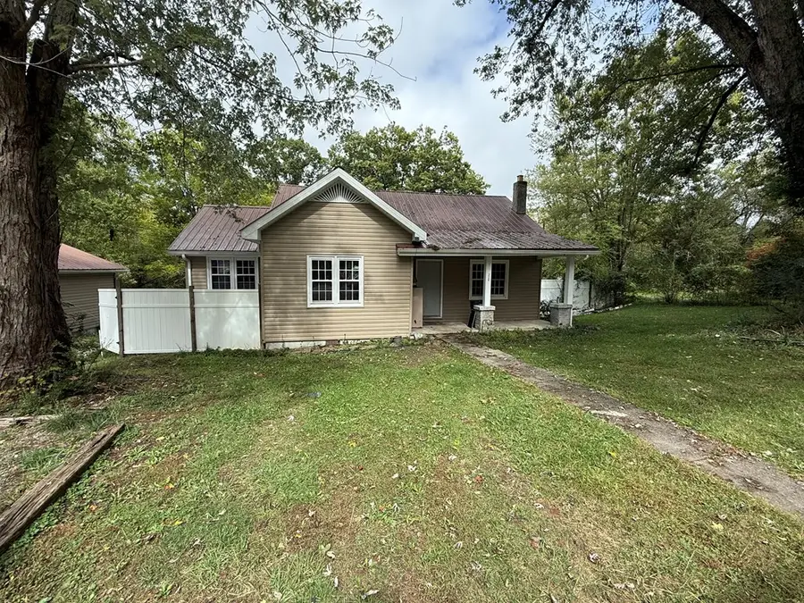 328 Wheeler Ave, Jamestown, TN 38556 - Image #2