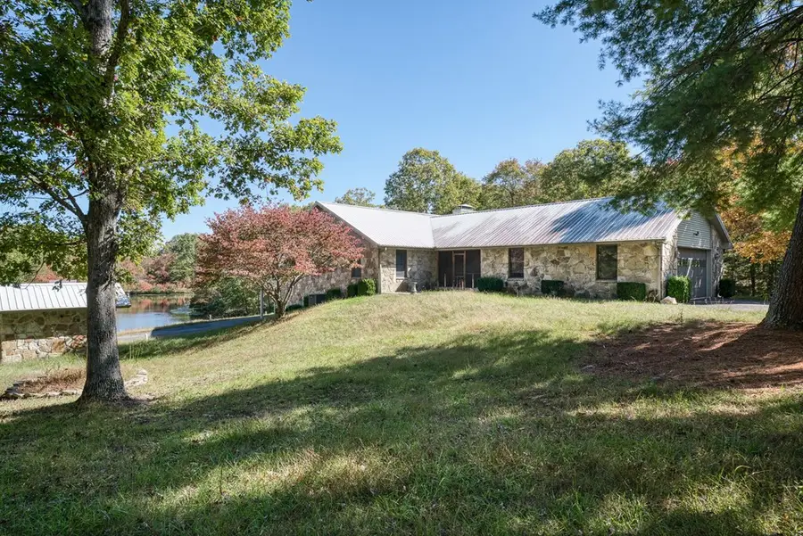 1101 Tom Davidson Road, Crab Orchard, TN 37723 - Image #2