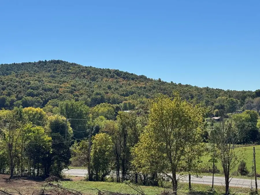 427 Highland Mountain Rd, Livingston, TN 38570 - Image #3