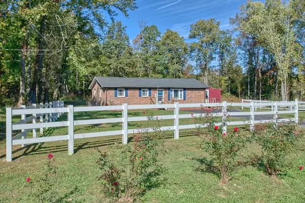 513 N Congress Blvd, SMITHVILLE, TN 37166