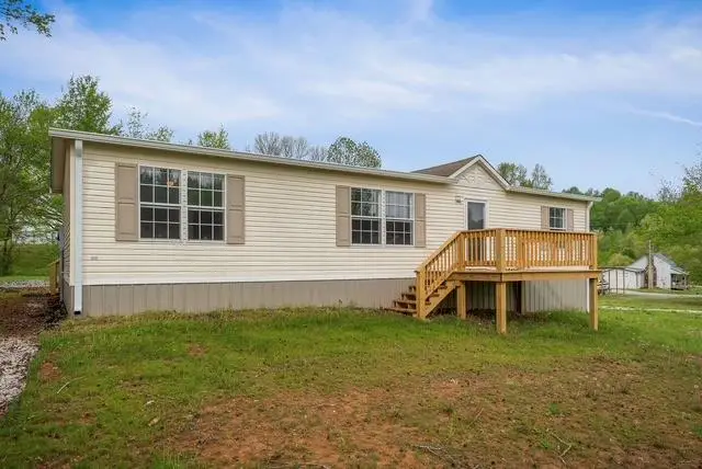 126 Holly Creek Rd, Celina, TN 38551 - Image #2