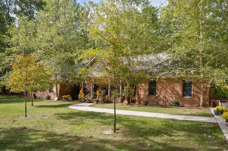 708 Low Gap Rd, Sparta, TN 38583 - Image #2