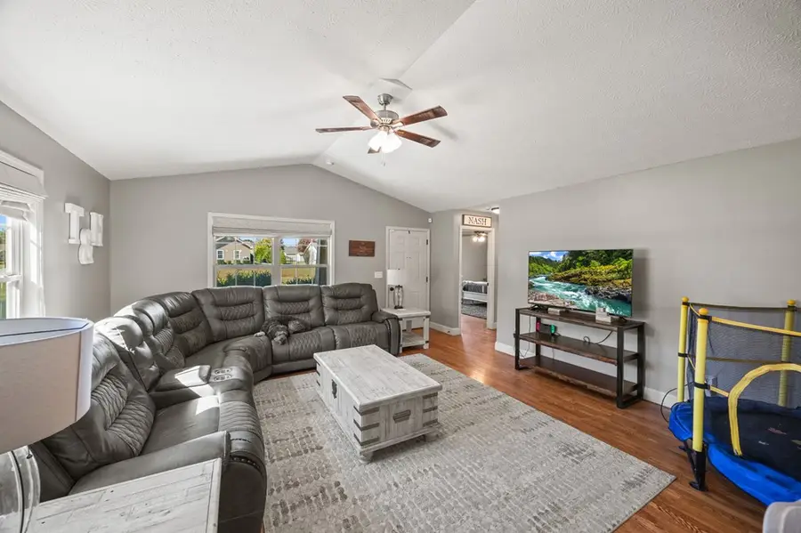 128 Rustling Oaks Dr, Sparta, TN 38583 - Image #3