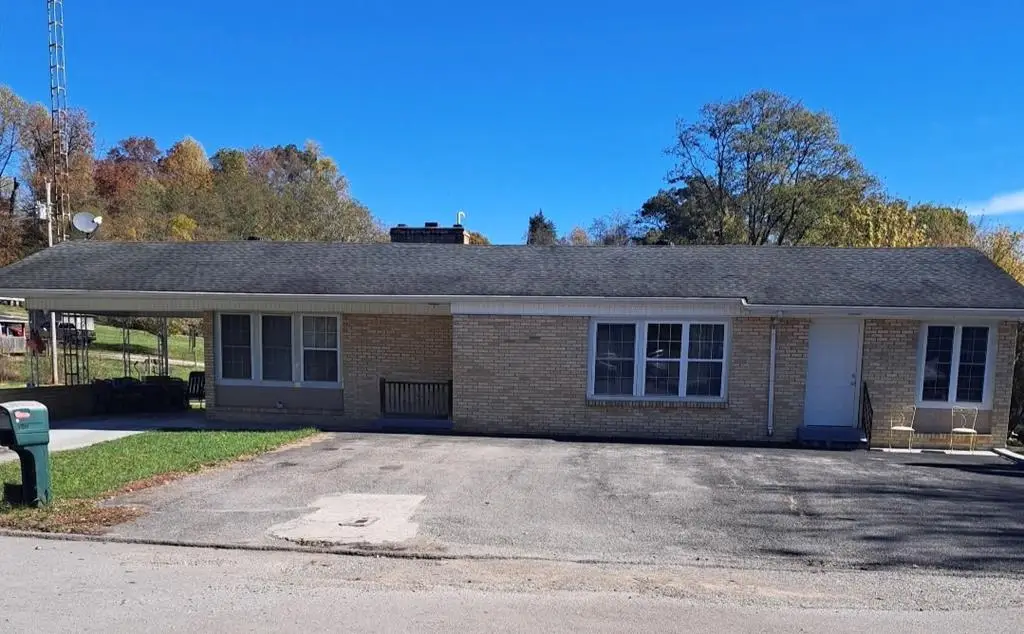 1008 Honeysuckle Lane, Byrdstown, TN 38549 - Image #1