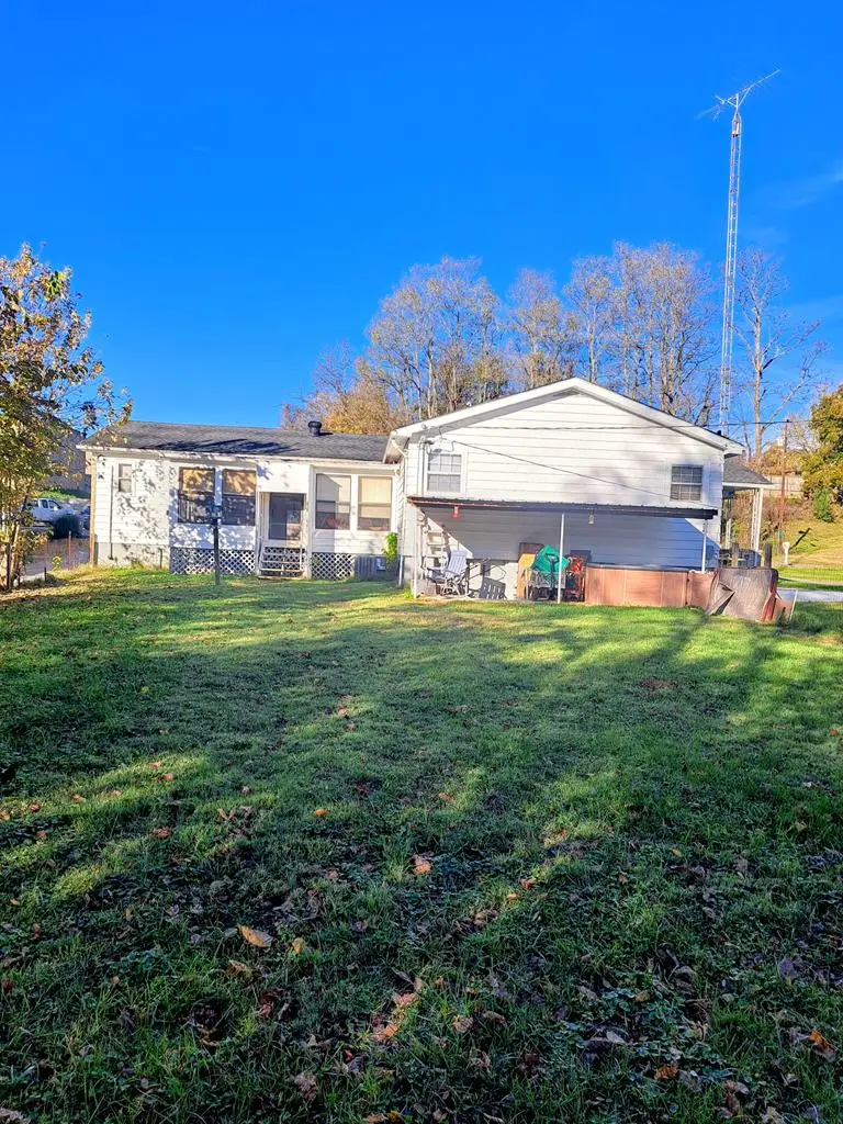 1008 Honeysuckle Lane, Byrdstown, TN 38549 - Image #2