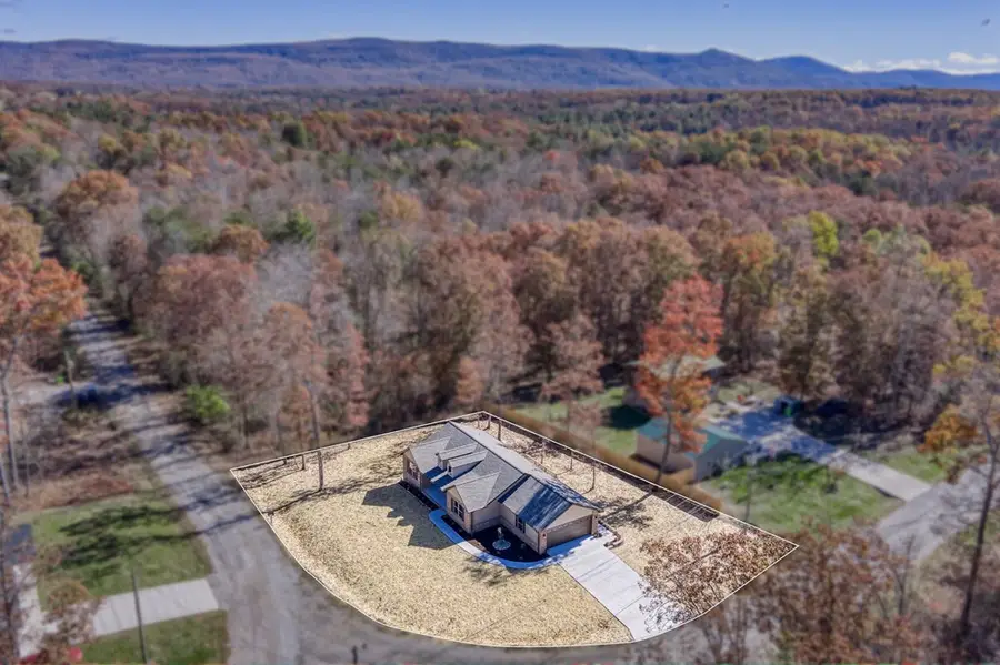 1001 Grey Eagle Drive, Crossville, TN 38572 - Image #2