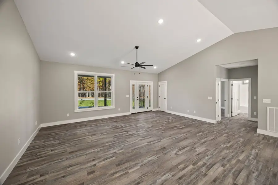 108 Creekview Court, Jamestown, TN 38556 - Image #2