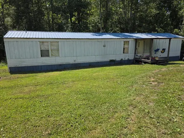 2795 Glade Creek Rd., SPARTA, TN 38583