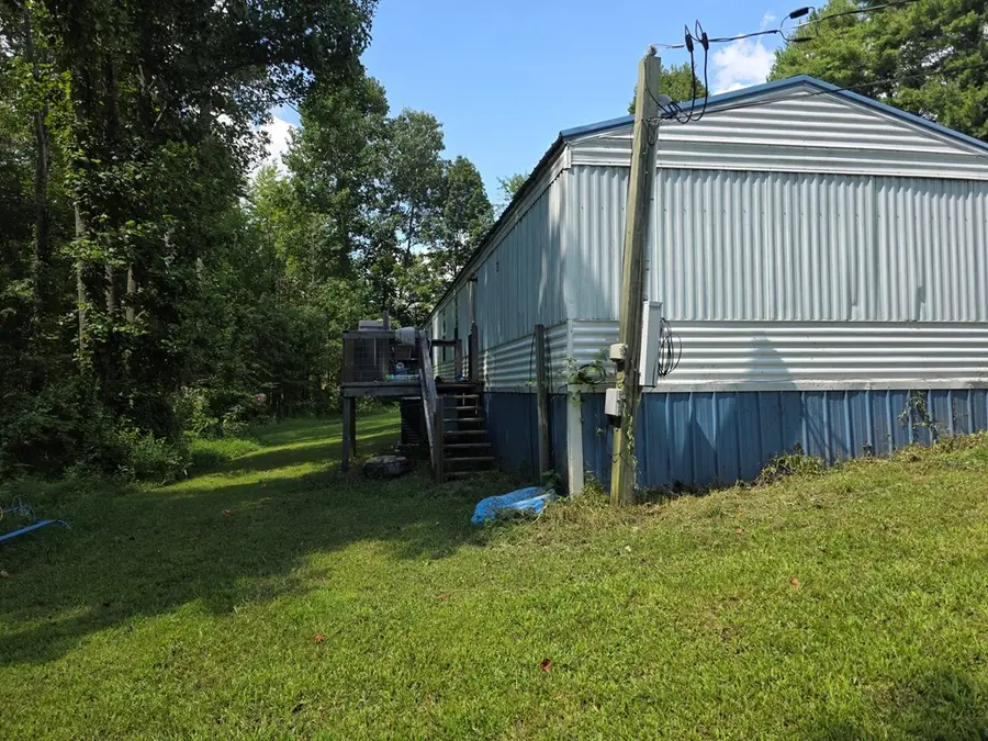 2795 Glade Creek Rd., Sparta, TN 38583 - Image #2