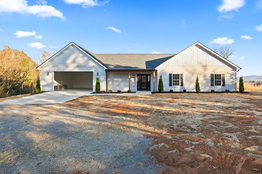 815 Safley Hollow Rd, McMinnville, TN 37110 - Image #2