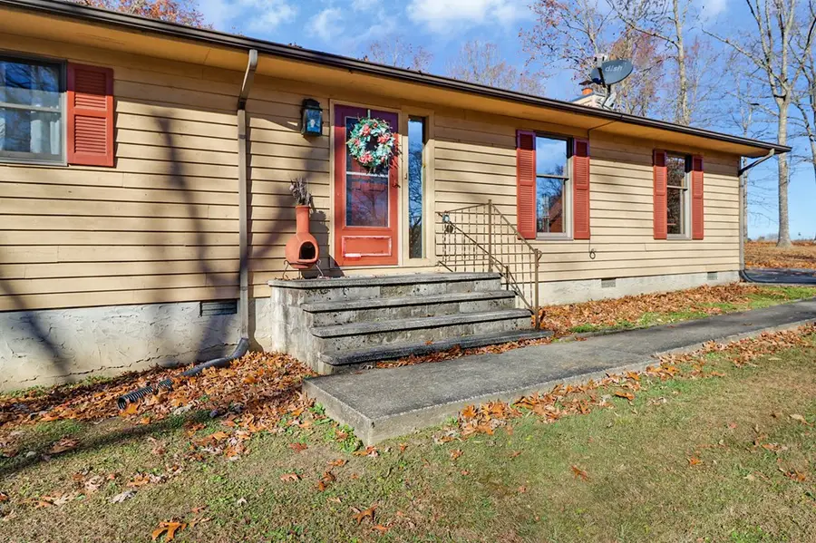 370 Red Brush Drive, Crossville, TN 38555 - Image #3