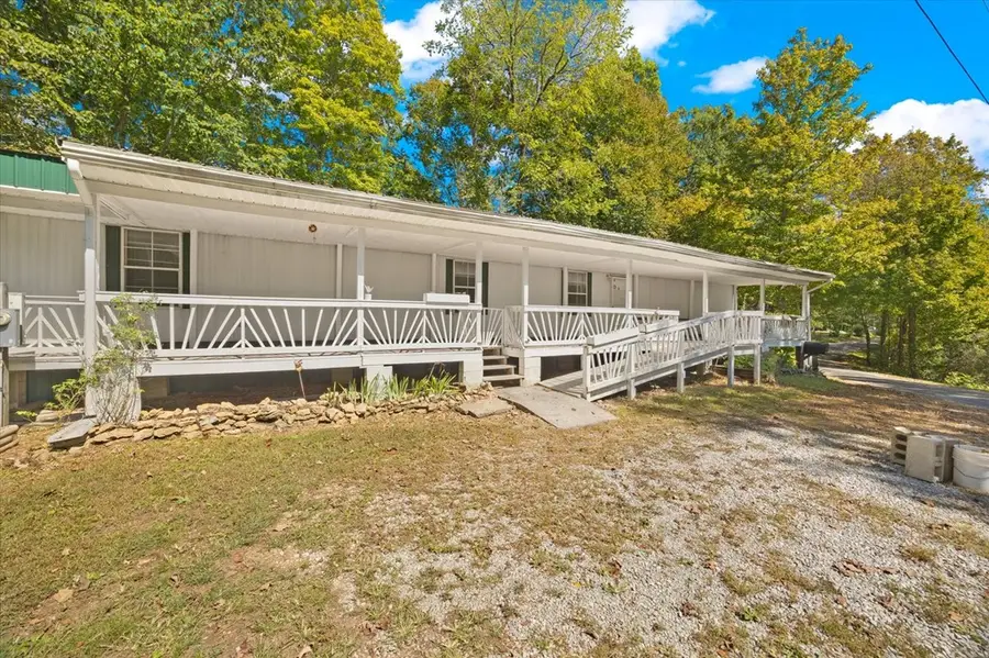 428 James White Rd, Celina, TN 38551 - Image #2