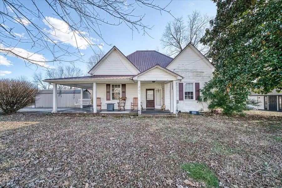 305 E University Street, Livingston, TN 38570 - Image #3