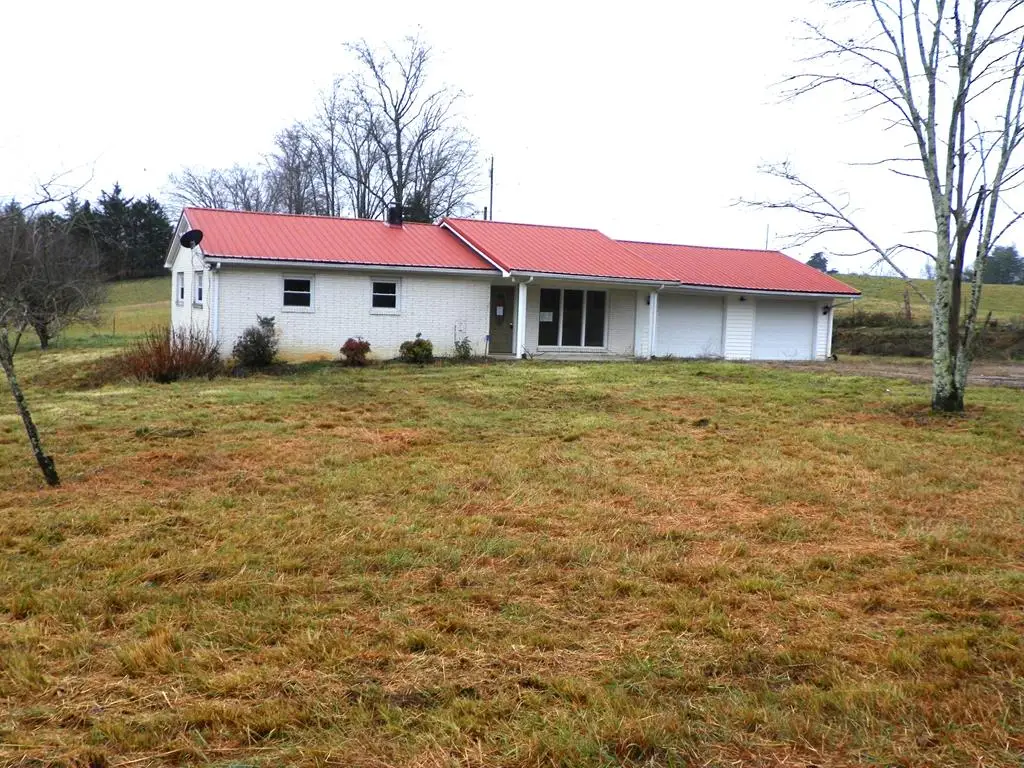 271 Geesling Ln, Hilham, TN 38568 - Image #1
