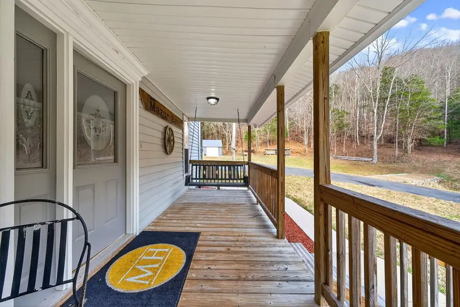 390 Taylor Hollow Ln, Gainesboro, TN 38562-5312 - Image #3