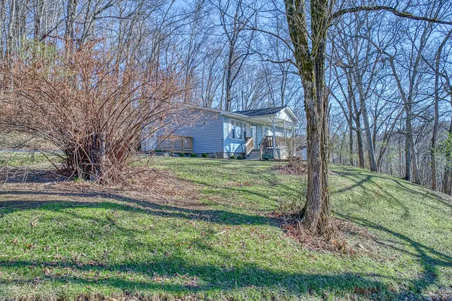 162 Schelley Knob Ln, Gainesboro, TN 38562 - Image #2