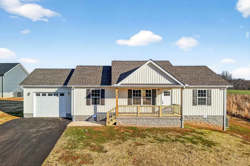 1054 Frank Anderson Rd, Sparta, TN 38583 - Image #1