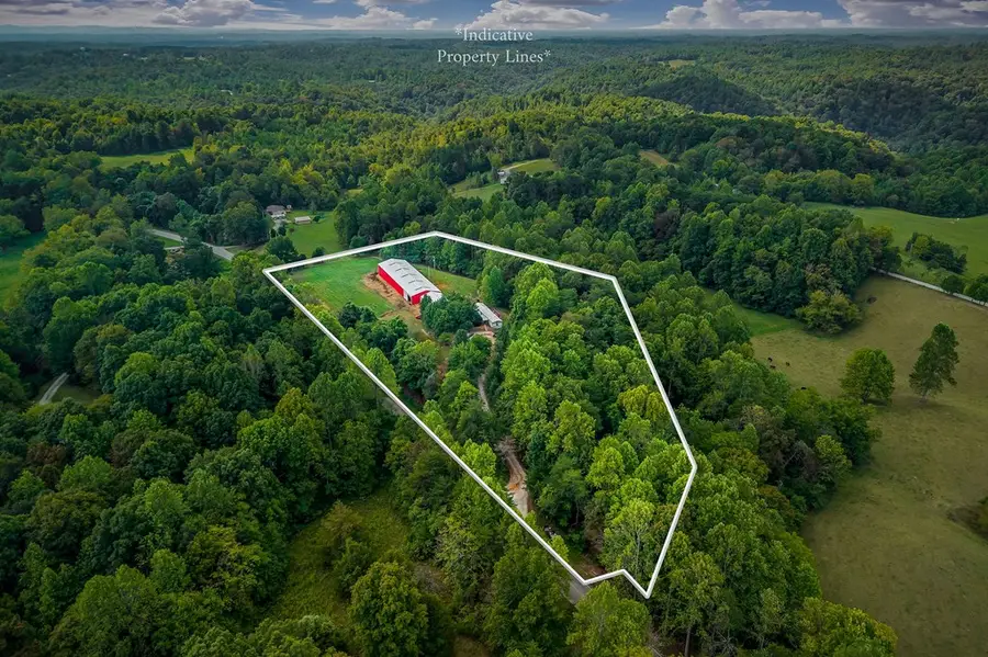 425 Baptist Ridge Hwy, Hilham, TN 38568 - Image #3