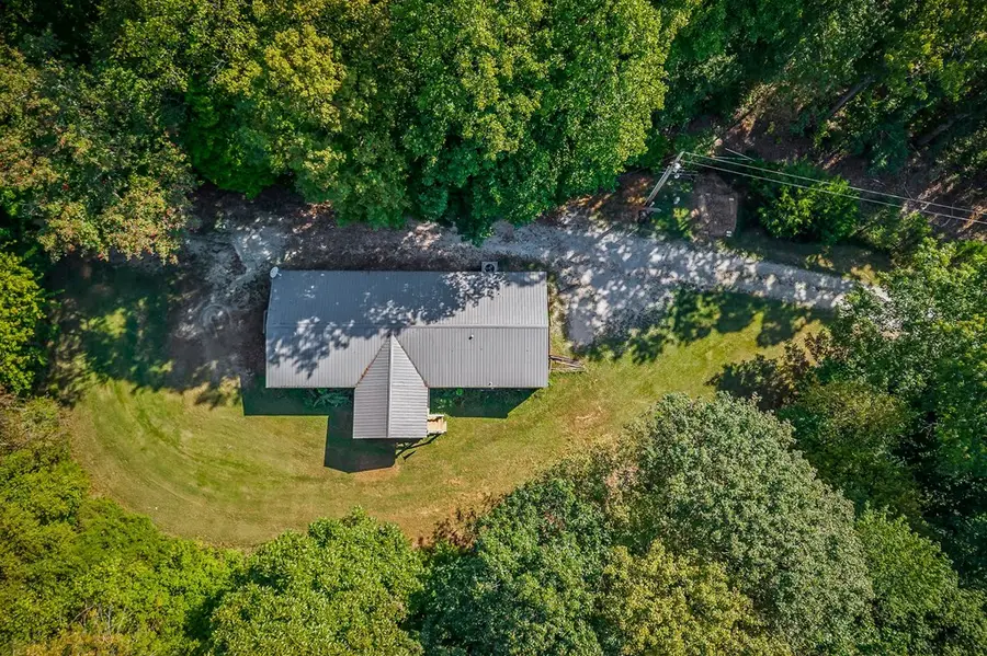 386 Baptist Ridge Hwy, Hilham, TN 38568 - Image #2