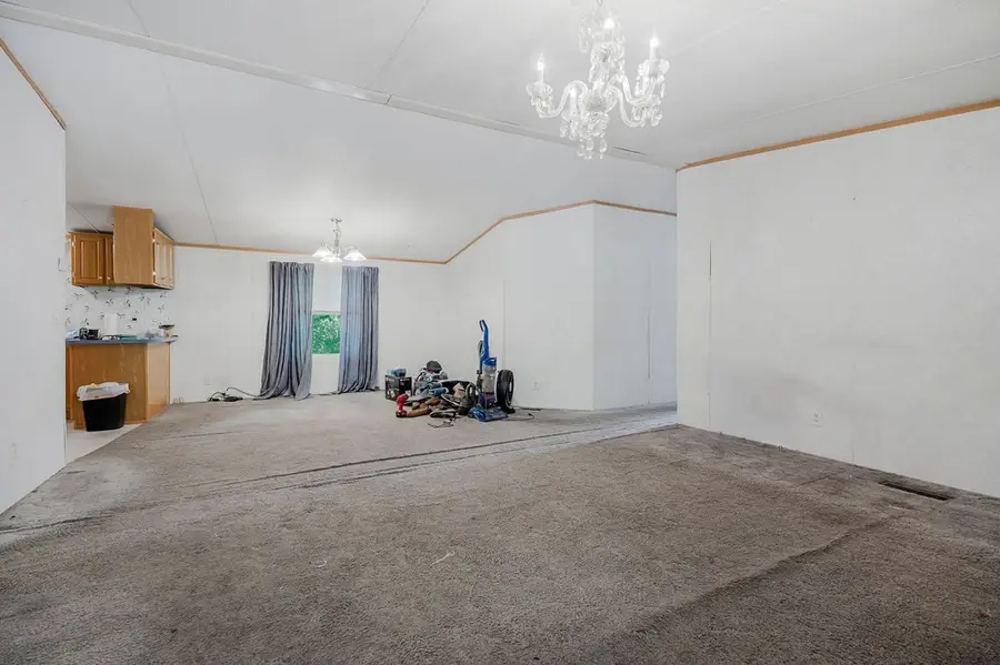 386 Baptist Ridge Hwy, Hilham, TN 38568 - Image #3