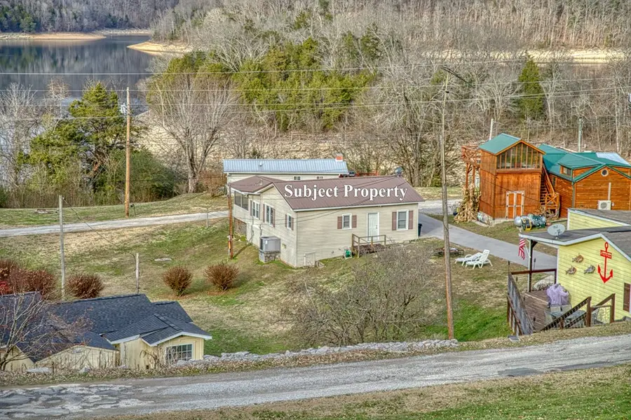 1369 Austin Lake Rd, Baxter, TN 38544 - #2