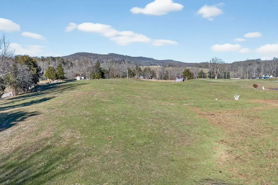 8225 Red Hill Rd, Pall Mall, TN 38577 - #3