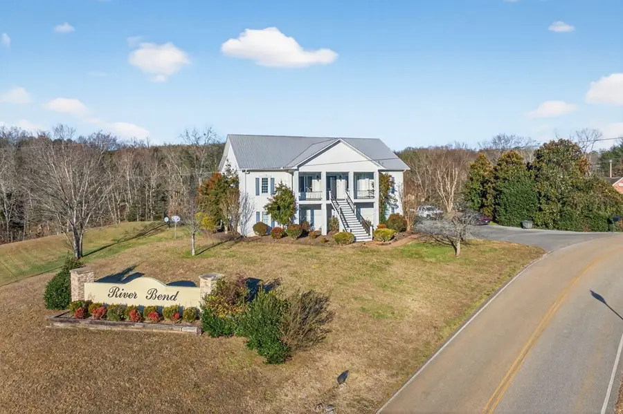 77 River Front Dr, Sparta, TN 38583 - Image #2